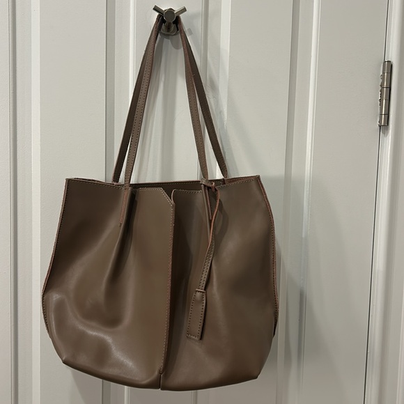 MDBM Maison de Beaute Marseille Montpellier Tote Bag - Picture 2 of 10